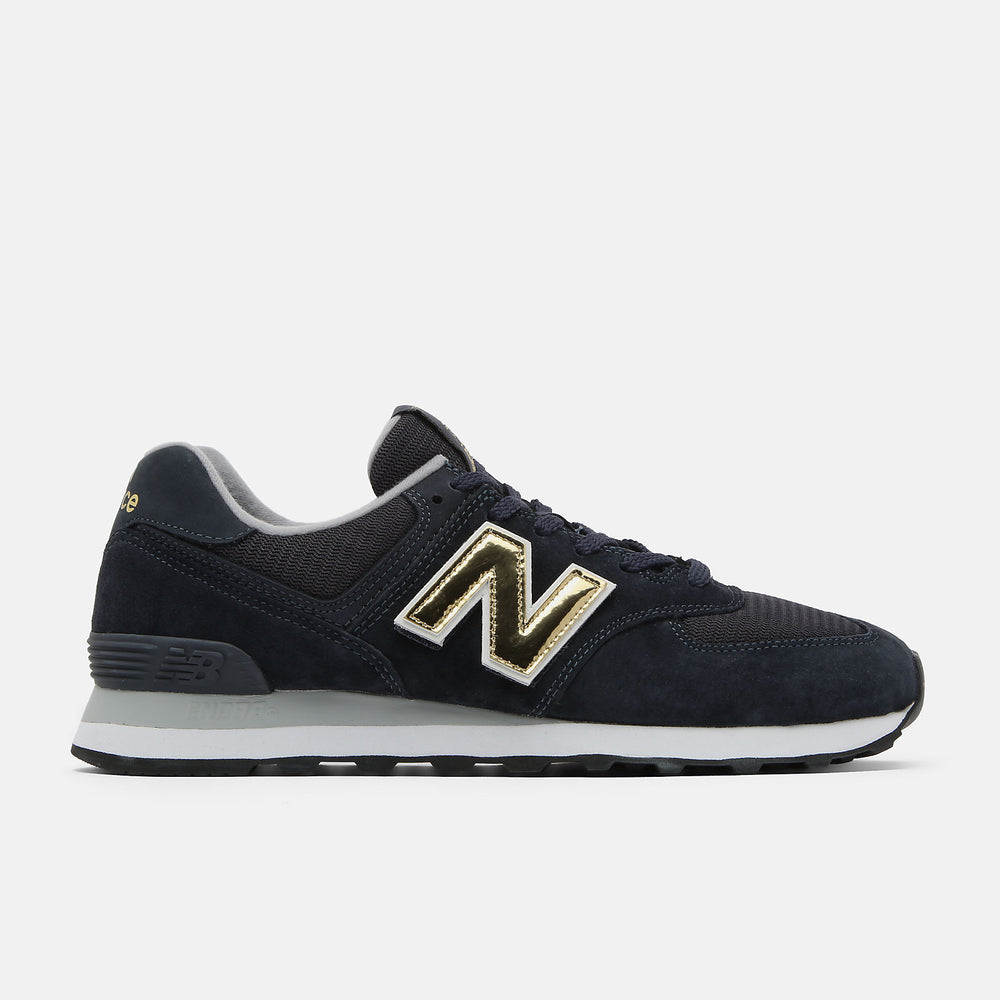 Navy 574 New Balance Shoes