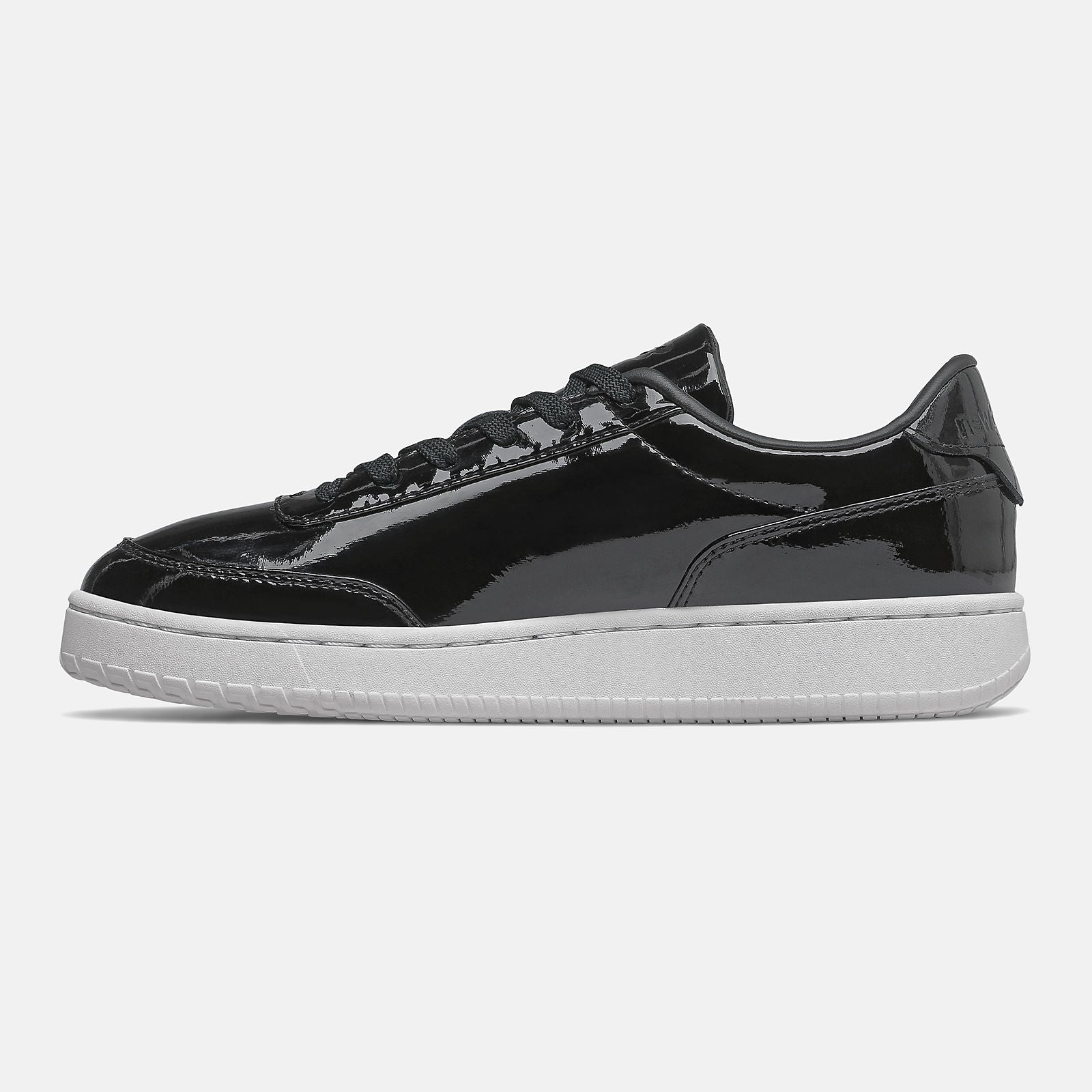 Black/White CTAlley New Balance Shoes