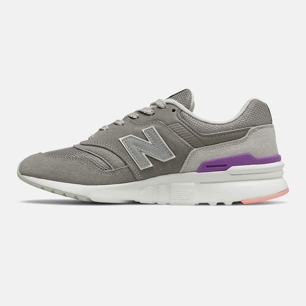 Marblehead/Cloud Pink 997H New Balance Shoes