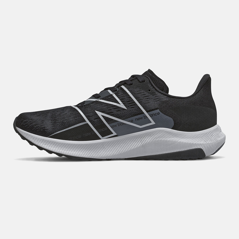 Black/White FuelCell Propel v2 New Balance Shoes
