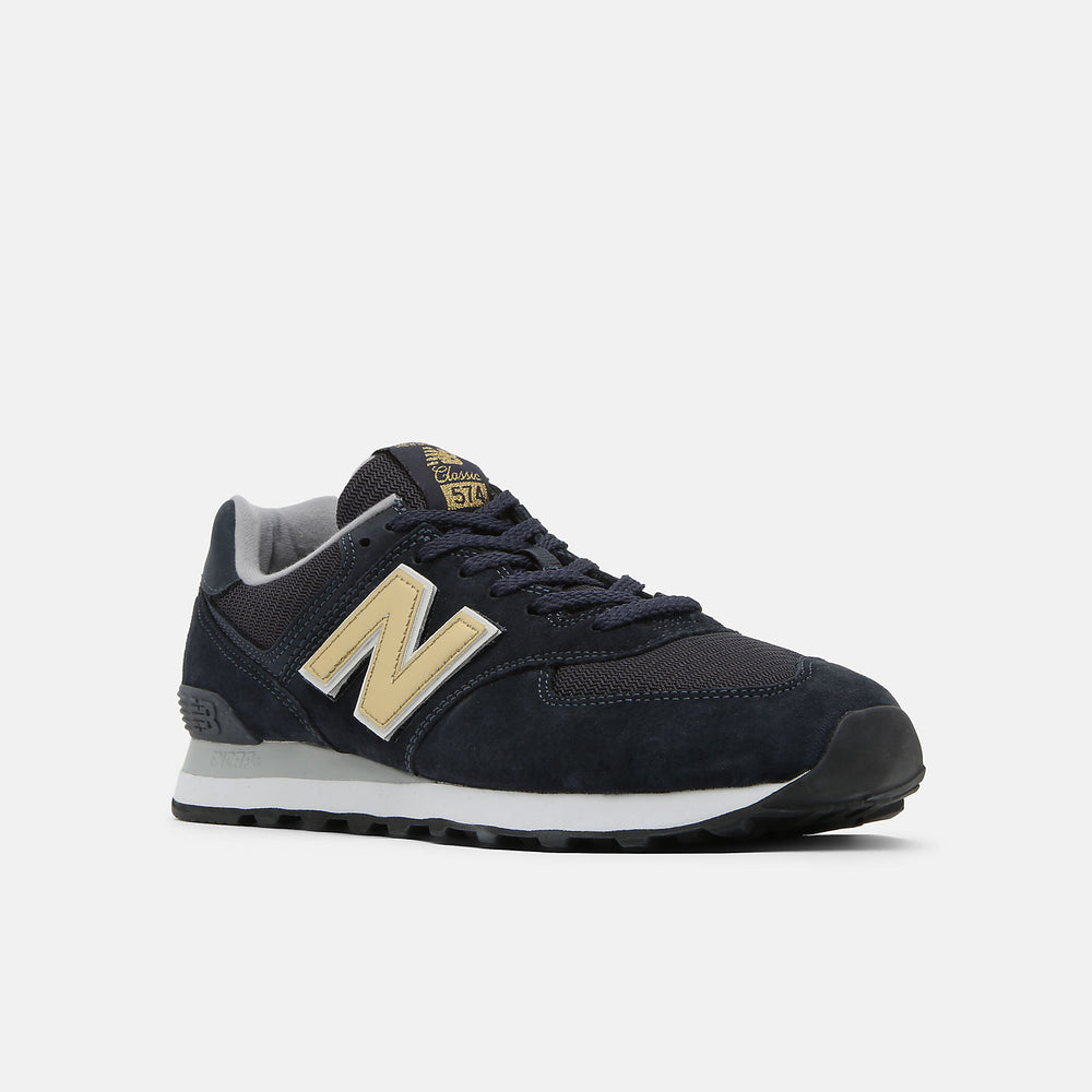 Navy 574 New Balance Shoes