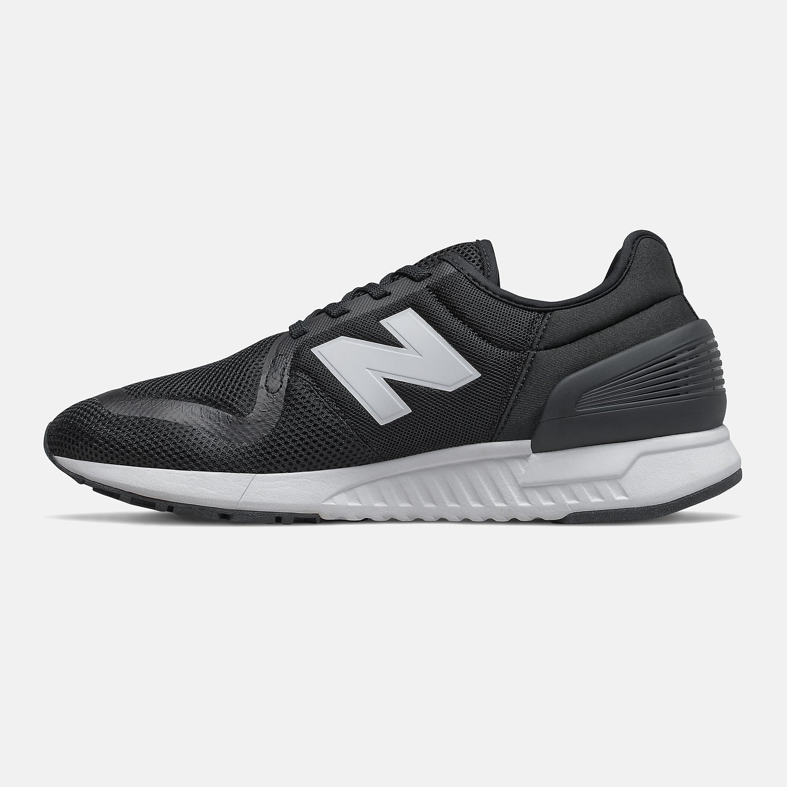 Black/Munsell White 247S New Balance Shoes