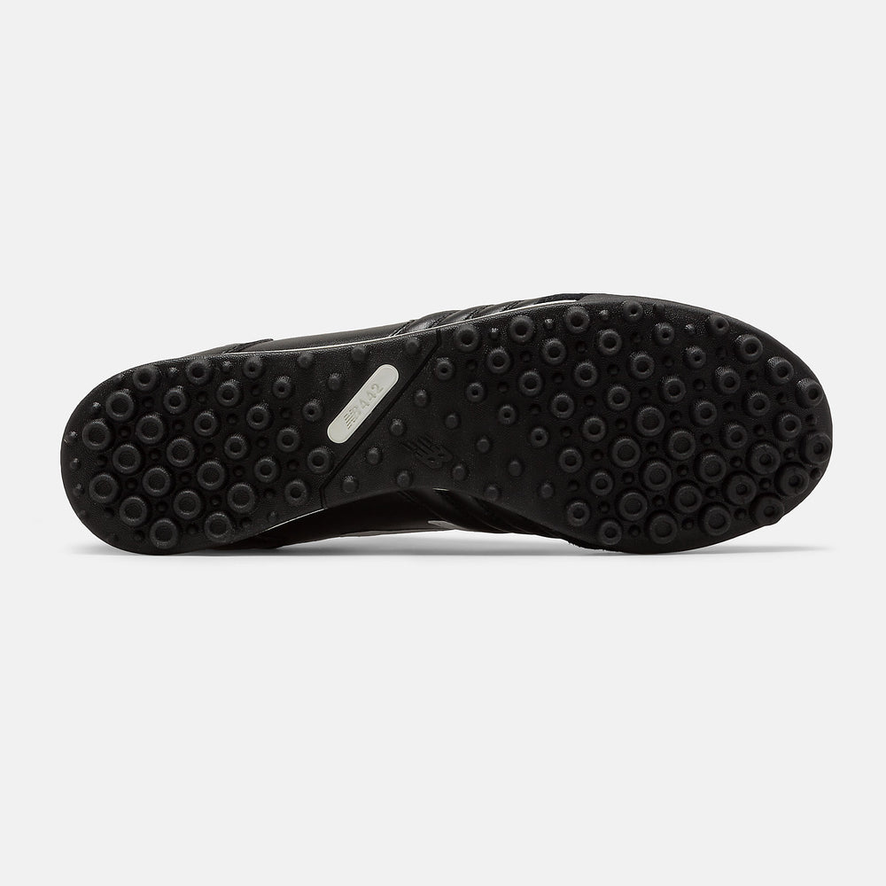 Black/White 442 Team TF New Balance Shoes