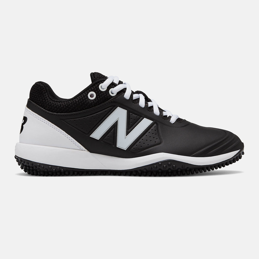 Black/White Fusev2 Turf New Balance Shoes