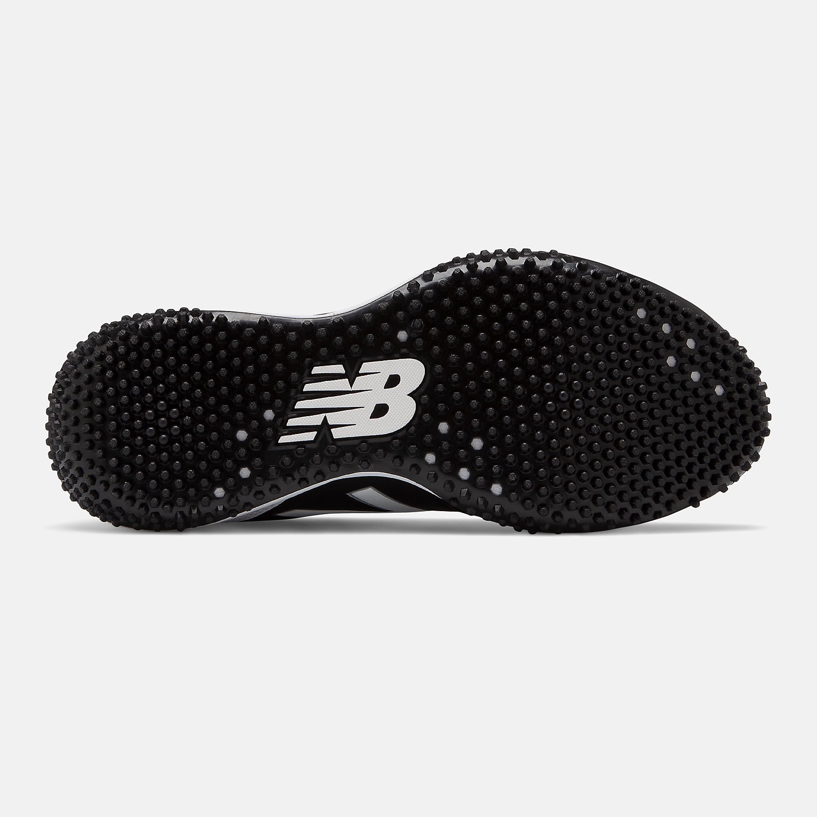 Black/White Fusev2 Turf New Balance Shoes