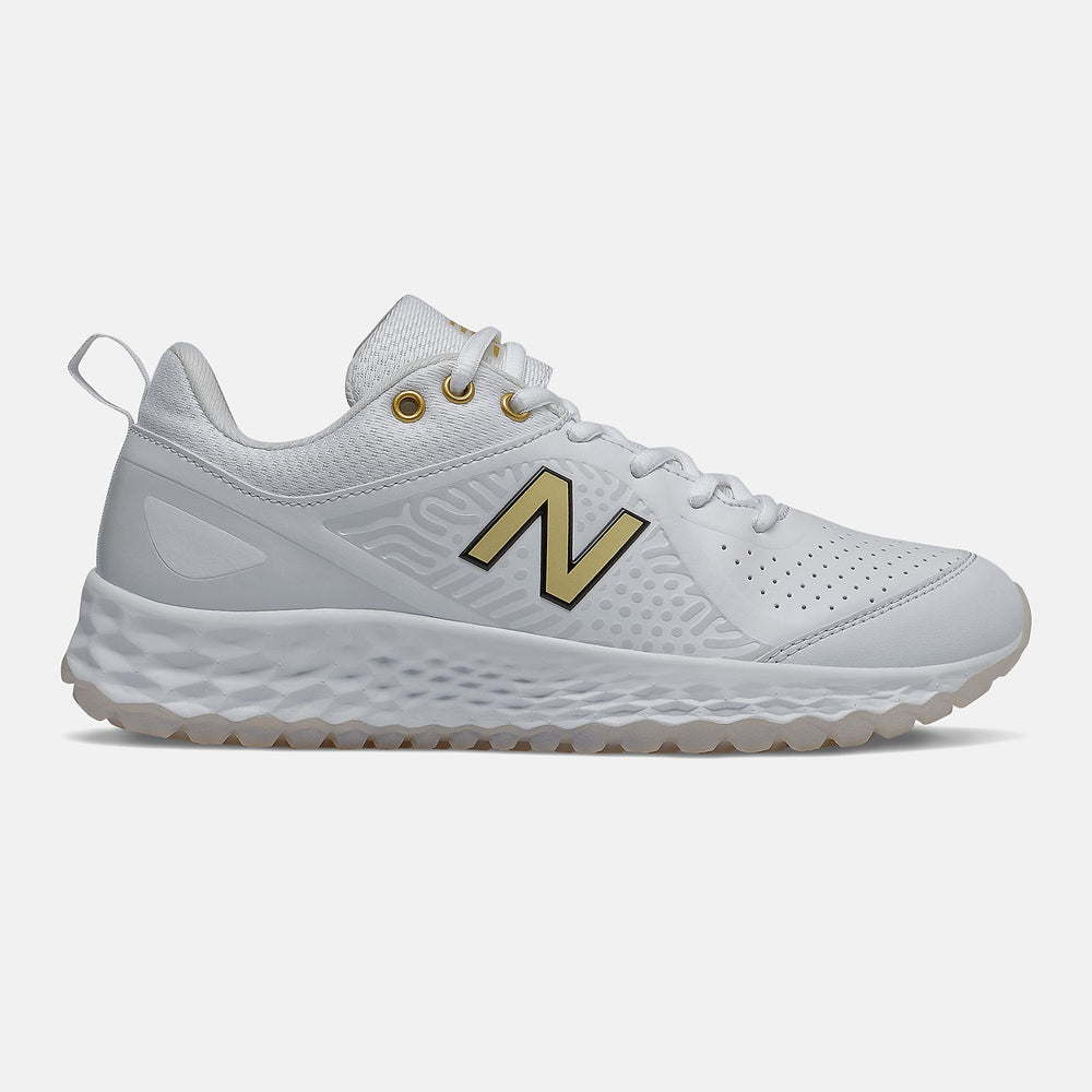 White/Gold Fresh Foam Velo v2 Turf New Balance Shoes