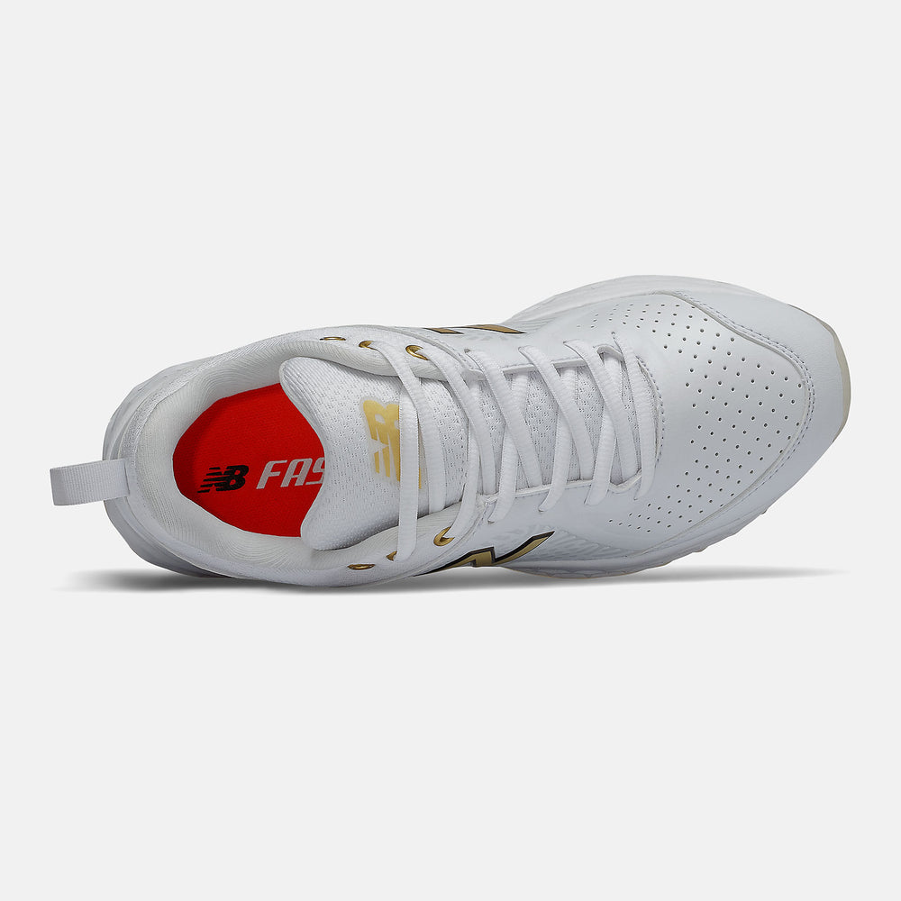 White/Gold Fresh Foam Velo v2 Turf New Balance Shoes