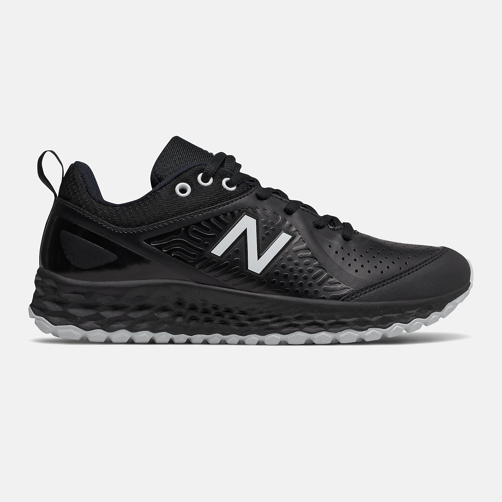 Black/White Fresh Foam Velo v2 Turf New Balance Shoes