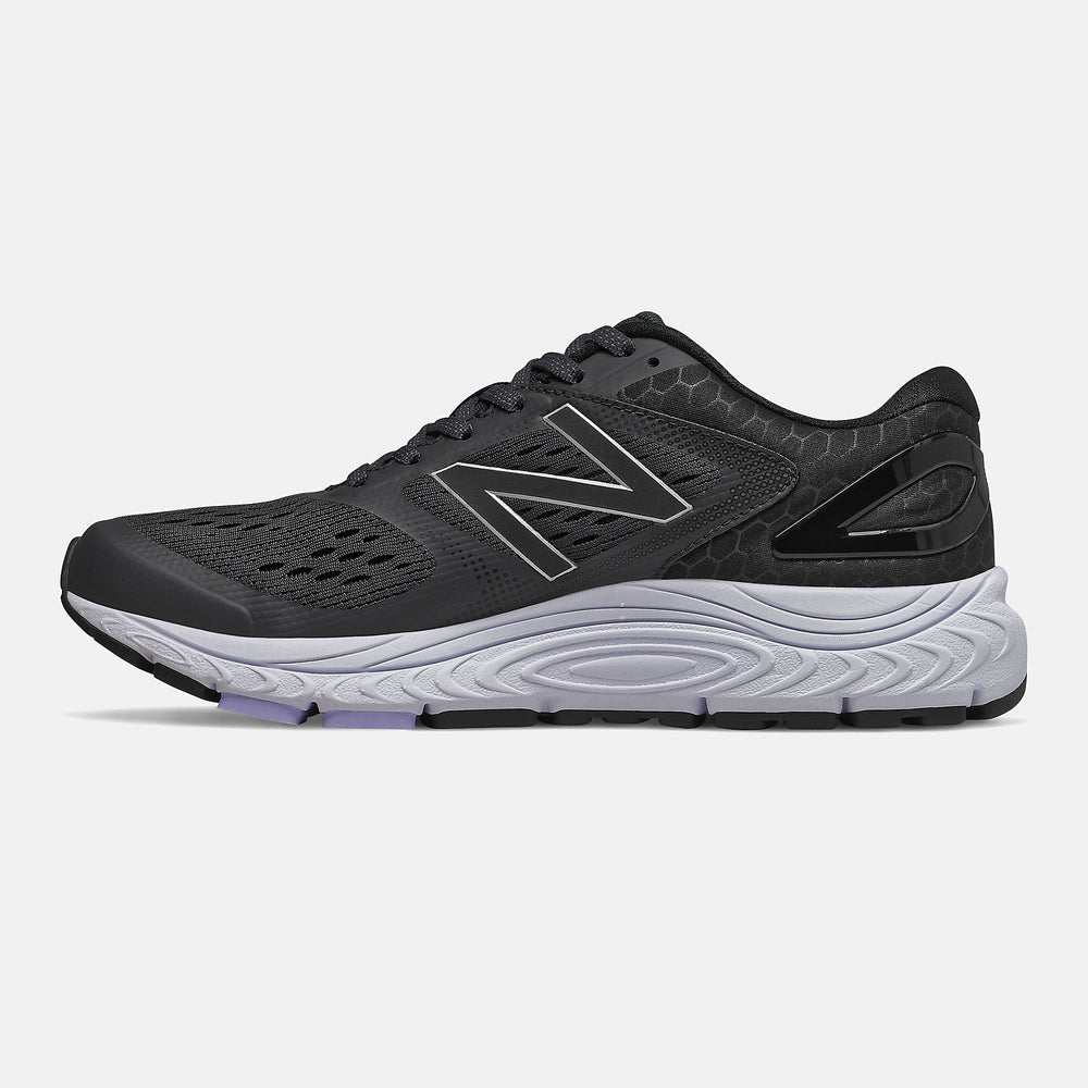 Black/White 840v4 New Balance Shoes
