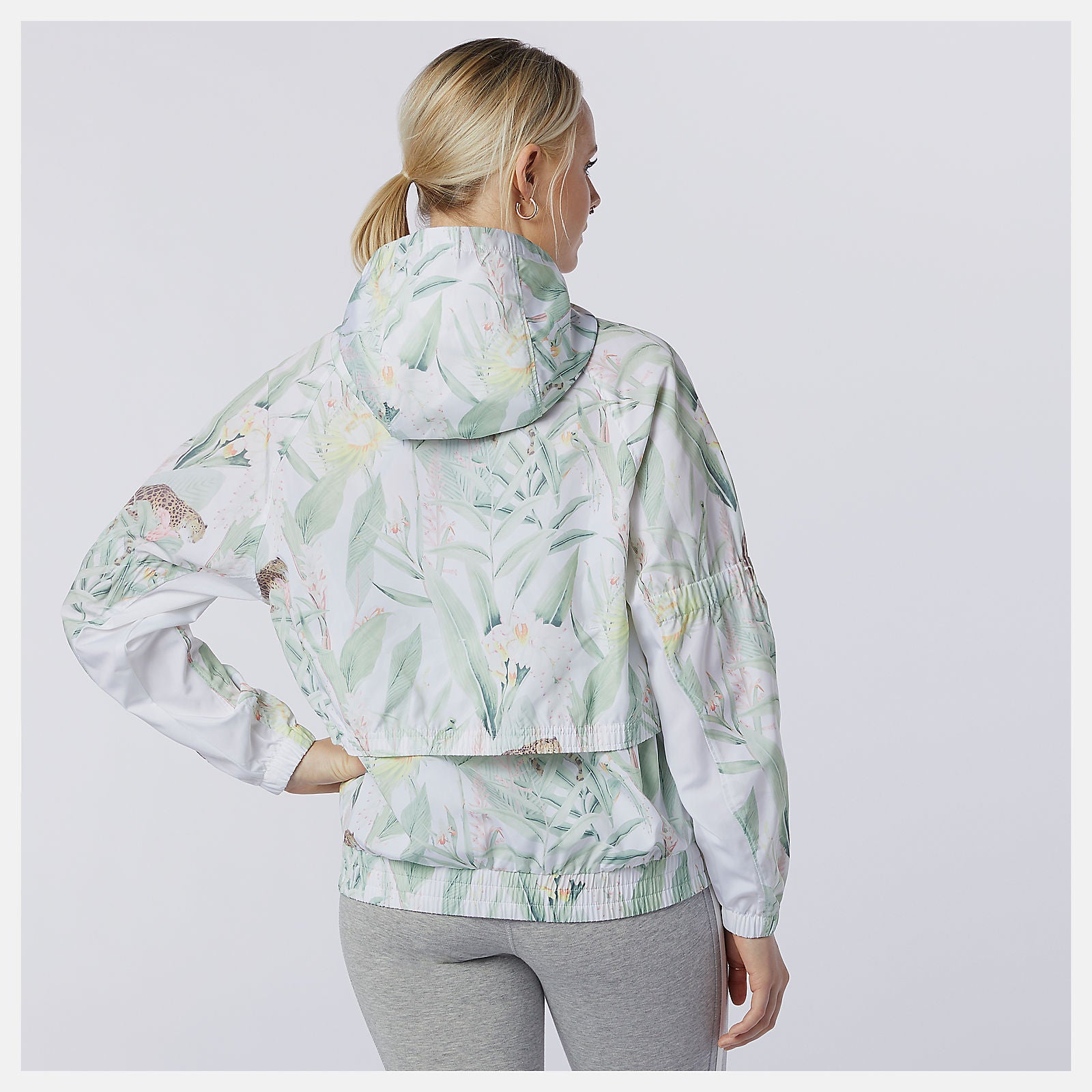 White Print NB Essentials Botanical Jacket New Balance Clothing