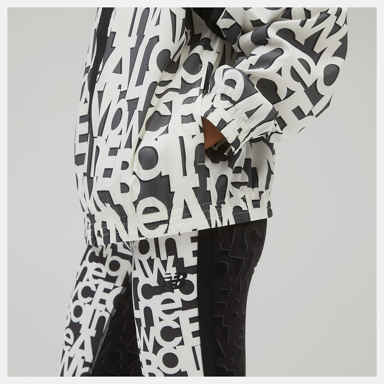 White Relentless Printed Woven Jacket New Balance Clothing