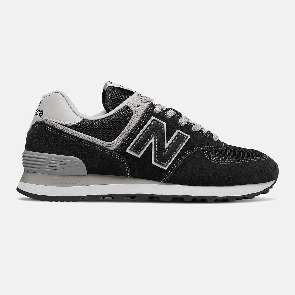 Black/White 574 Core New Balance Shoes