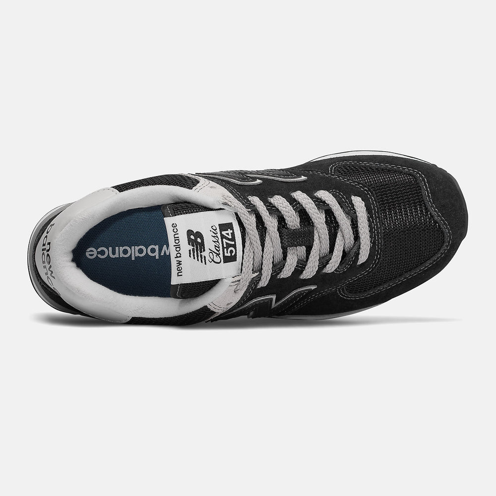 Black/White 574 Core New Balance Shoes
