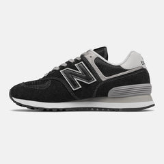 Black/White 574 Core New Balance Shoes