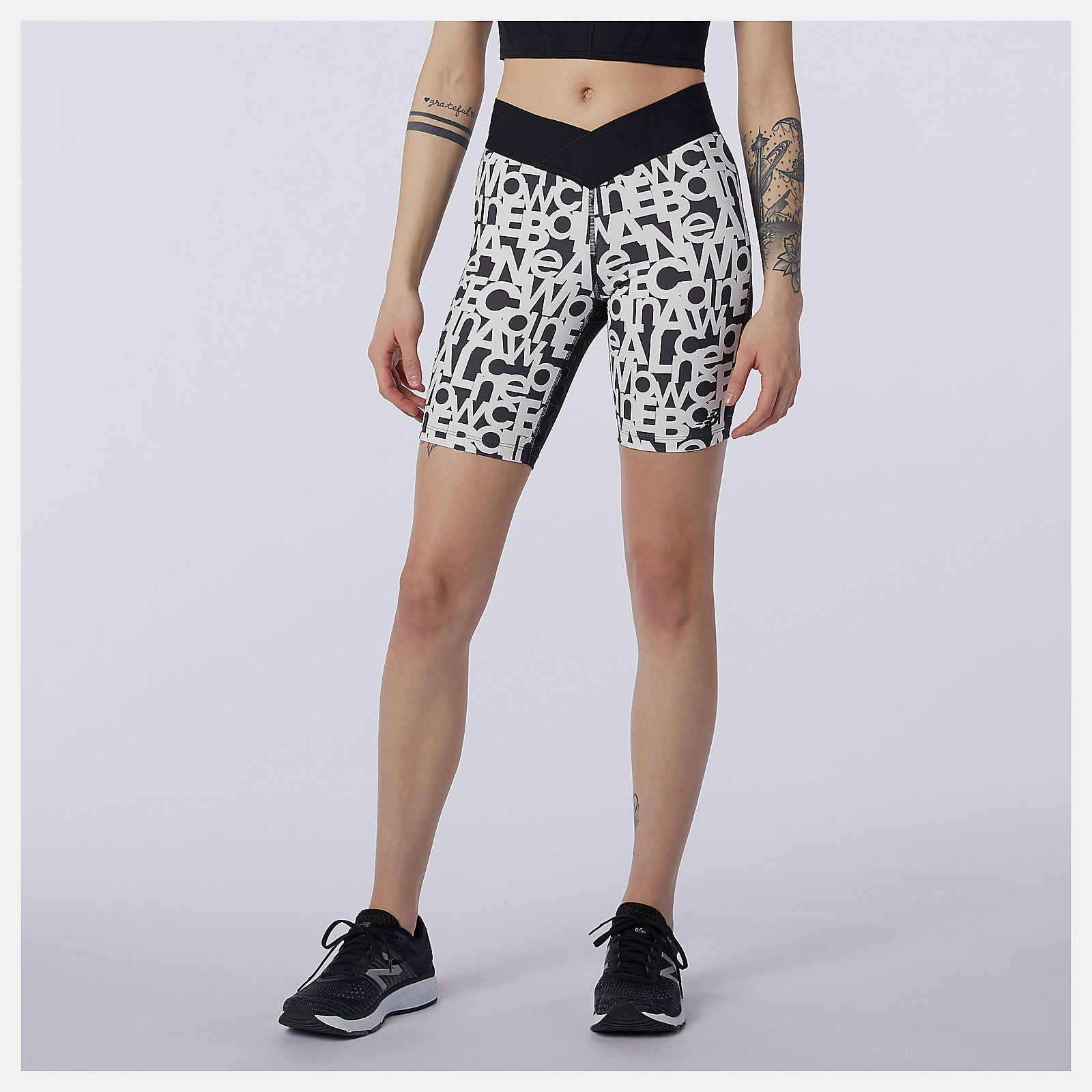 Black/White Relentless Printed Fitted Short New Balance Clothing