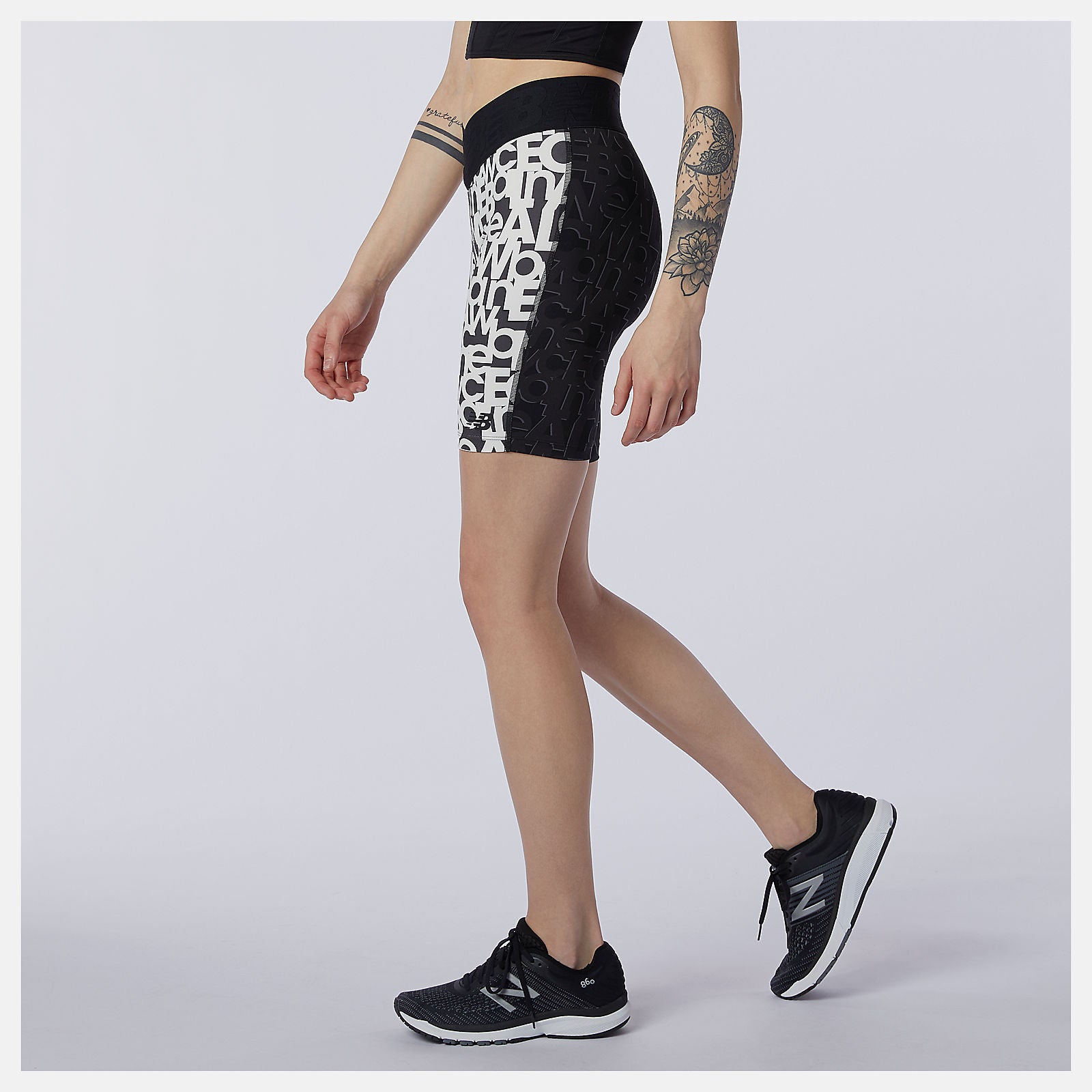 Black/White Relentless Printed Fitted Short New Balance Clothing