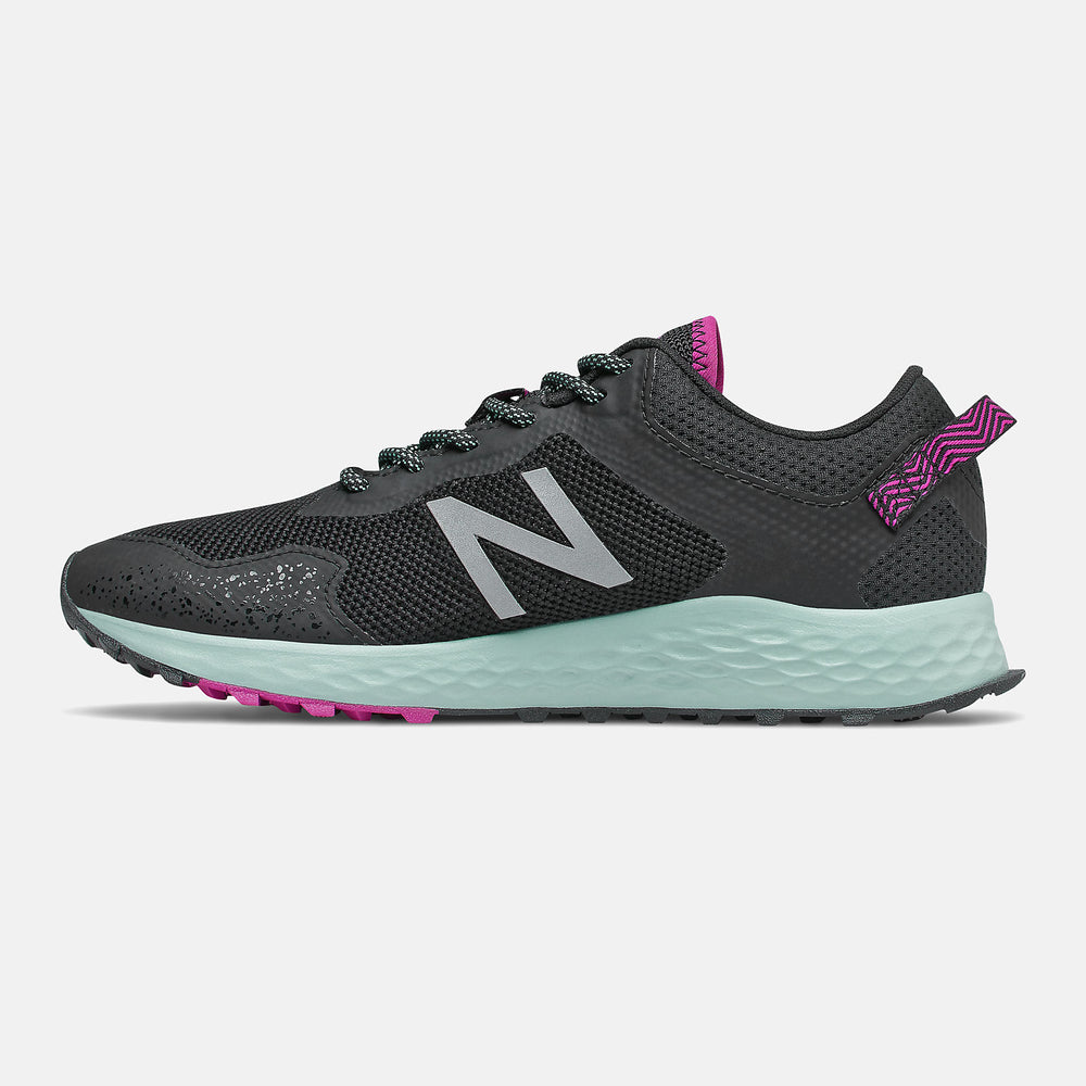 Black/Poisonberry Fresh Foam Arishi Trail Goretex New Balance Shoes
